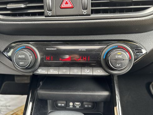 Used 2019 Kia Forte S w/ S Premium Package image 15