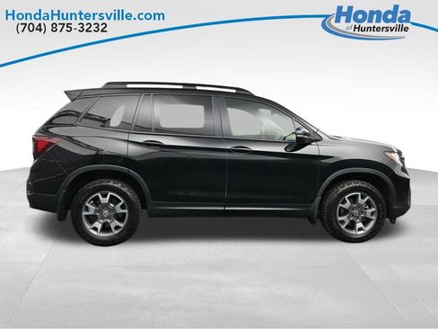 Used 2023 Honda Passport TrailSport image 9