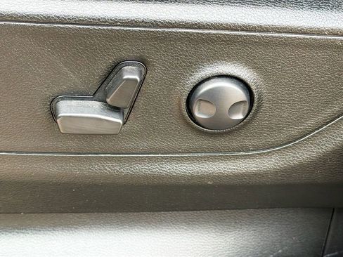 Used 2024 RAM 1500 Big Horn AWD/4WD image 23