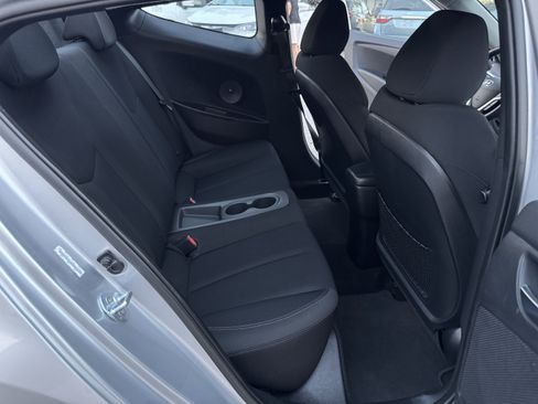 Used 2014 Hyundai Veloster image 22
