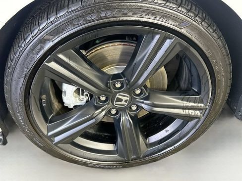 Used 2025 Honda Accord Sport image 13