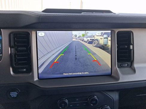 Used 2025 Ford Bronco Outer Banks image 21