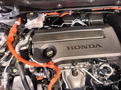 Certified 2026 Honda CR-V Sport Touring image 10