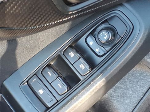 Used 2023 Subaru Crosstrek 2.0i image 14