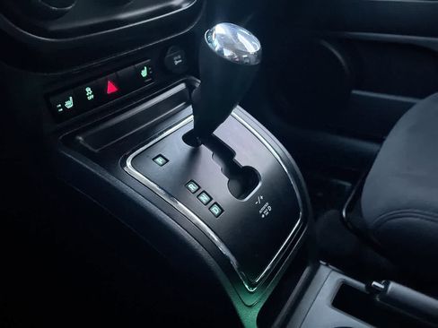 Used 2015 Jeep Patriot Latitude image 20