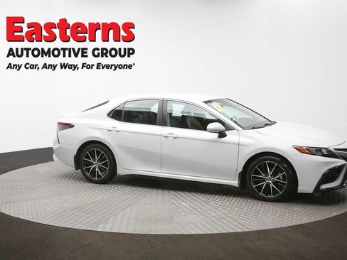 Used 2023 Toyota Camry SE image 46