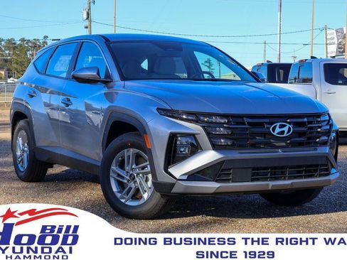 New 2026 Hyundai Tucson SE image 1