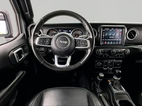 Used 2020 Jeep Gladiator Overland AWD/4WD image 5