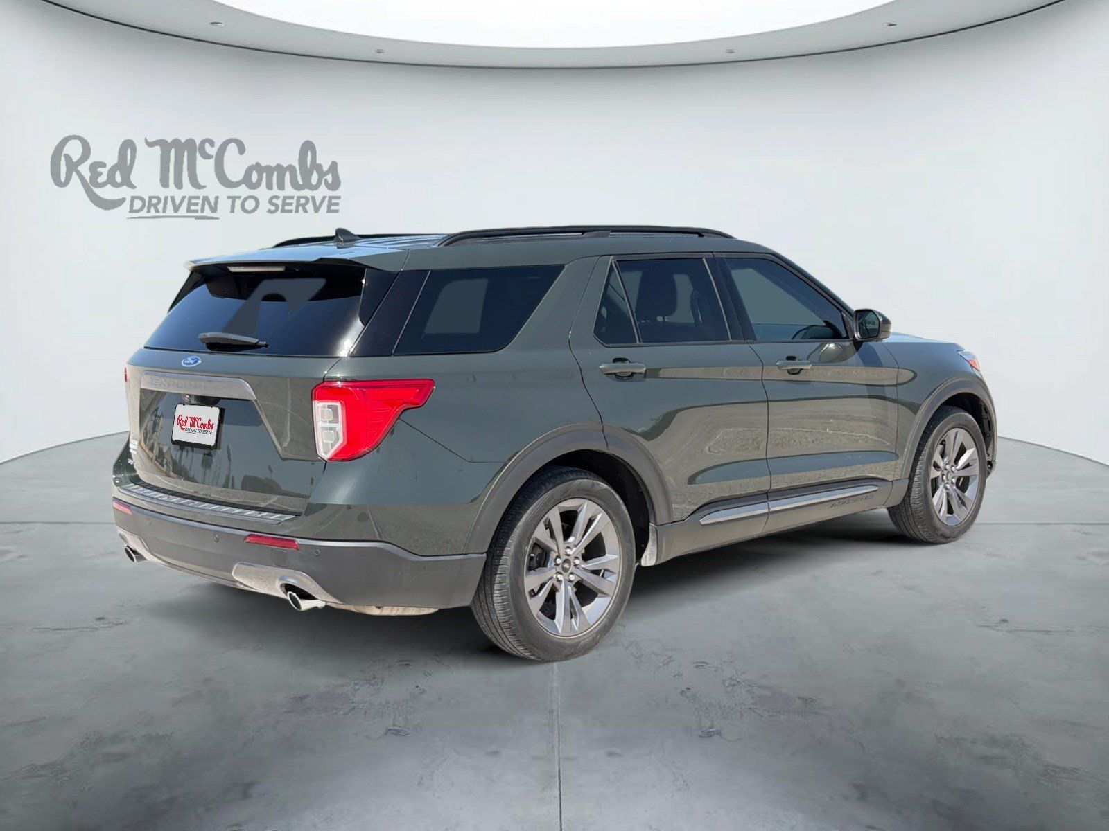 Used 2022 Ford Explorer XLT w/ Equipment Group 202A RWD image 5