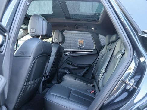 Certified 2026 Porsche Macan Turbo AWD/4WD image 38