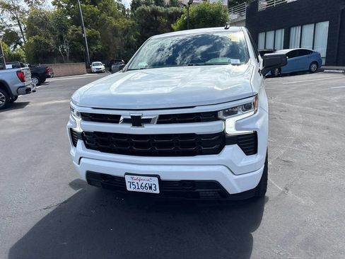 Used 2023 Chevrolet Silverado 1500 RST w/ Z71 Off-Road Package AWD/4WD image 9
