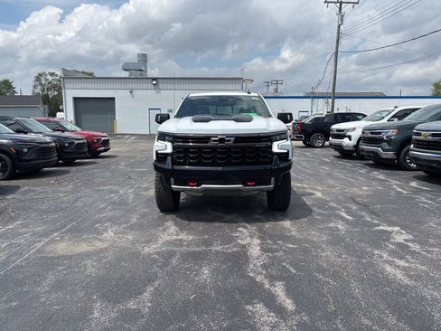 New 2026 Chevrolet Silverado 1500 ZR2 AWD/4WD image 2