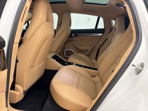 Certified 2023 Porsche Panamera image 16
