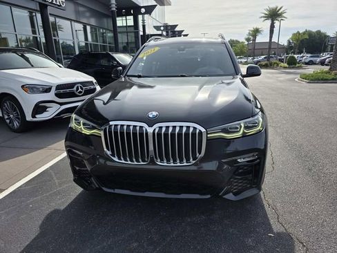 Used 2021 BMW X7 xDrive40i w/ M Sport Package AWD/4WD image 3
