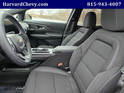 Used 2026 Chevrolet Equinox EV LT w/ Comfort Package image 24
