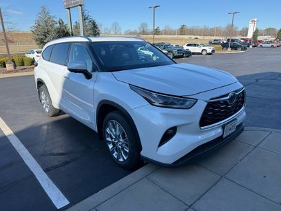 Used 2023 Toyota Highlander Limited