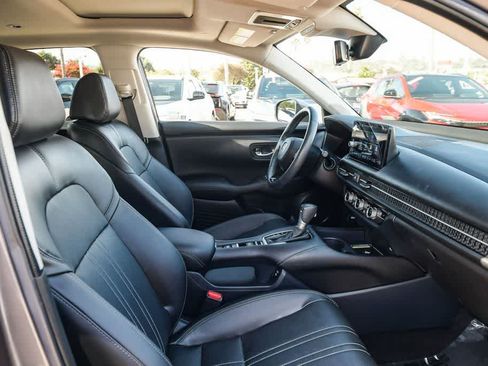 Used 2024 Honda HR-V EX-L image 15