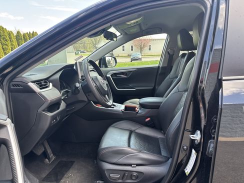 Used 2024 Toyota RAV4 Adventure AWD/4WD image 13