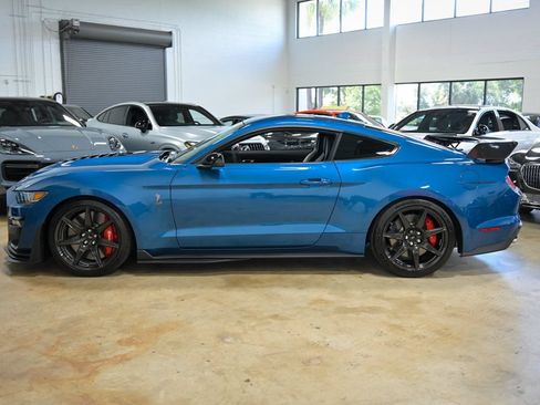 Used 2020 Ford Mustang Shelby GT500 w/ Carbon Fibre Track Pack RWD image 7