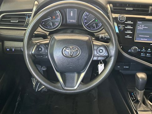 Used 2020 Toyota Camry LE FWD image 14