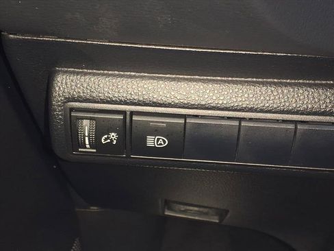 Certified 2020 Toyota Corolla SE image 23