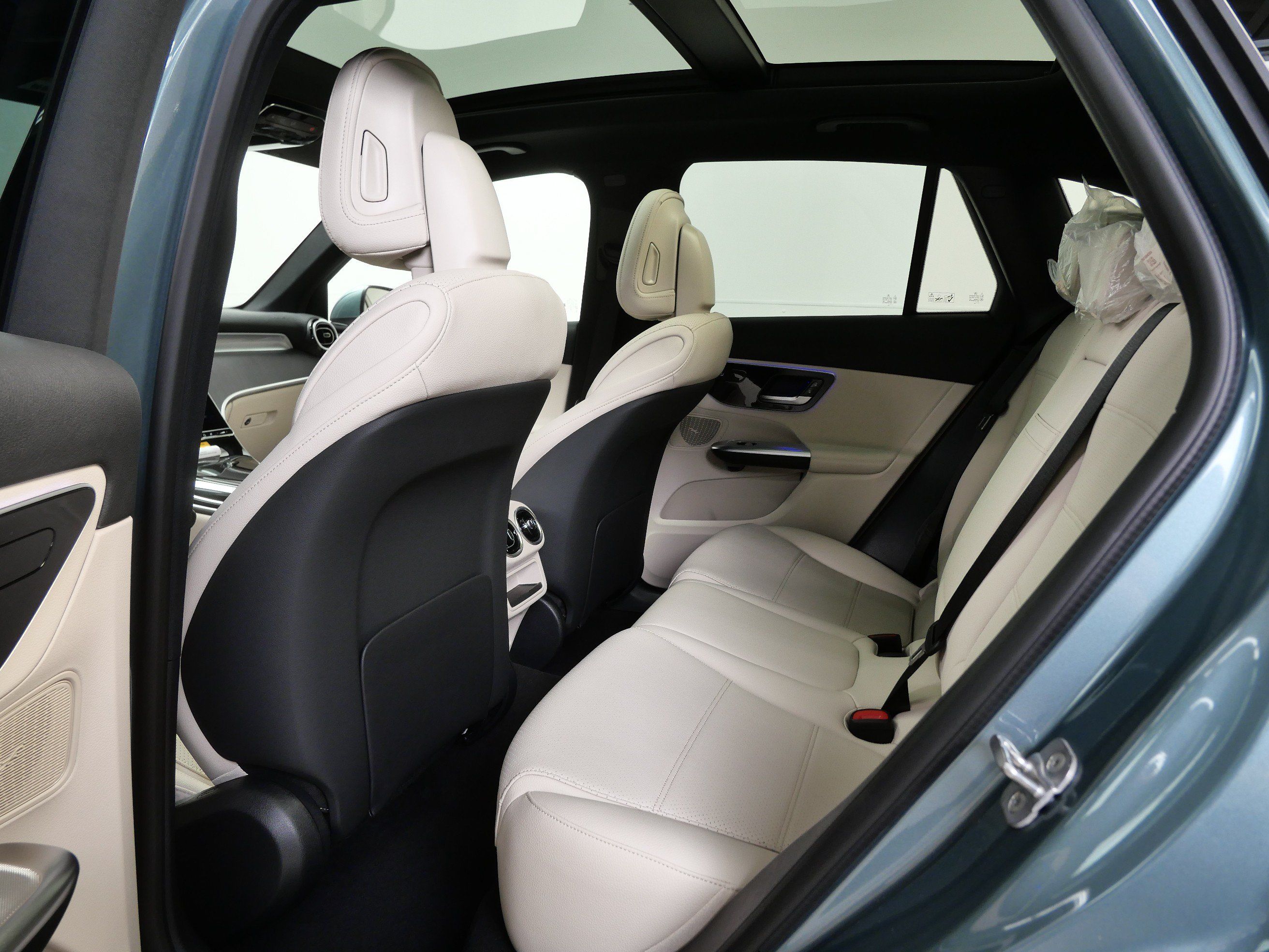 New 2026 Mercedes-Benz GLC 300 4MATIC image 9