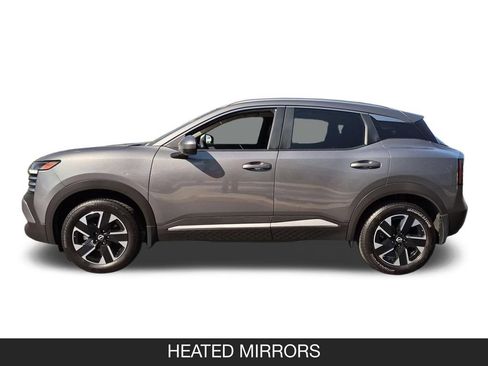 Used 2025 Nissan Kicks SV w/ SV Premium Package AWD/4WD image 5