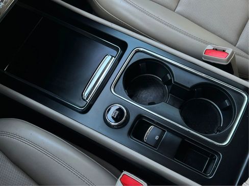 Used 2023 Lincoln Corsair FWD w/ Equipment Group 101A image 21
