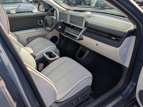 Certified 2024 Hyundai Ioniq 5 Limited RWD image 8