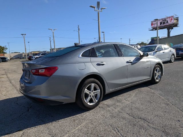 Used 2023 Chevrolet Malibu LS w/ Driver Confidence Package FWD image 3