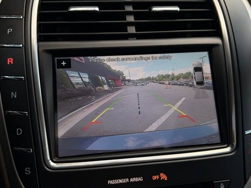 Used 2017 Lincoln MKX Reserve FWD image 47