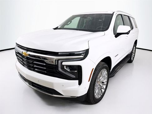 Used 2026 Chevrolet Tahoe LS image 3