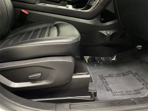 Used 2023 Ford Edge SEL image 19