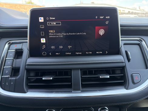 Used 2022 GMC Yukon AT4 w/ AT4 Premium Plus Package AWD/4WD image 19
