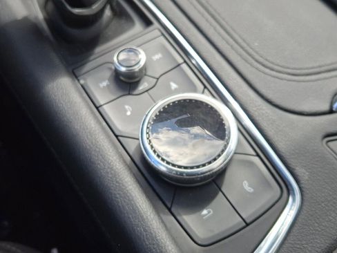 Used 2021 Cadillac XT5 Premium Luxury image 33