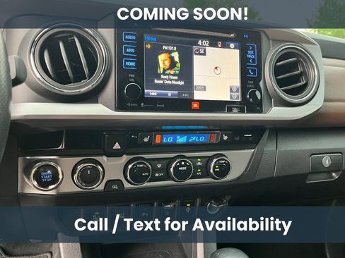 Used 2017 Toyota Tacoma Limited w/ Tow Package AWD/4WD image 13