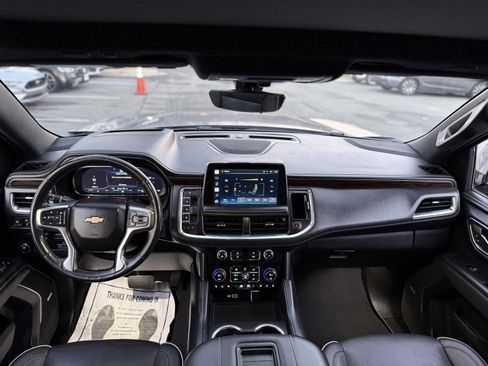 Used 2022 Chevrolet Suburban Premier w/ Premium Package image 39
