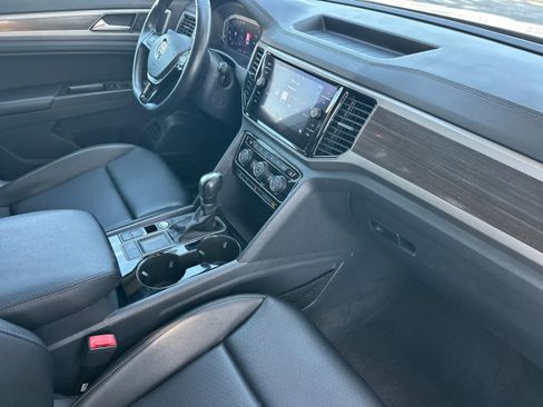 Used 2019 Volkswagen Atlas SEL FWD image 18