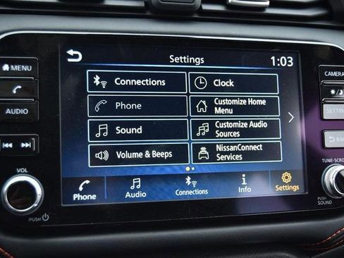 New 2025 Nissan Versa SR w/ Trunk Package image 13