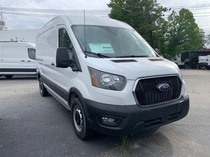 New 2024 Ford Transit 250 148 Medium Roof w/ Load Area Protection Package