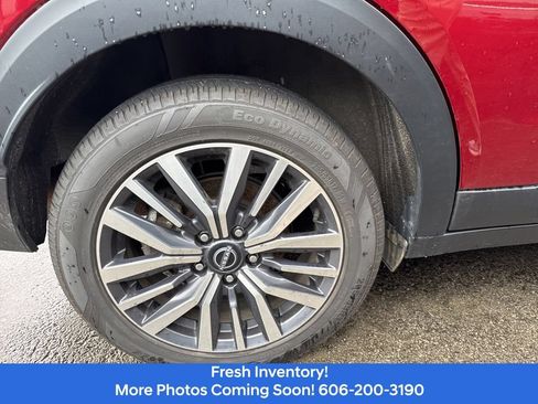 Used 2023 Nissan Kicks SR FWD image 5