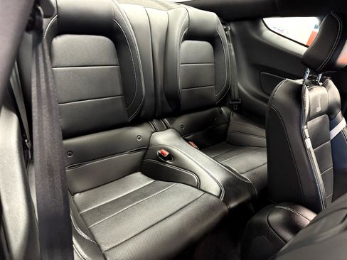 Used 2022 Ford Mustang Shelby GT500 w/ Technology Package image 17