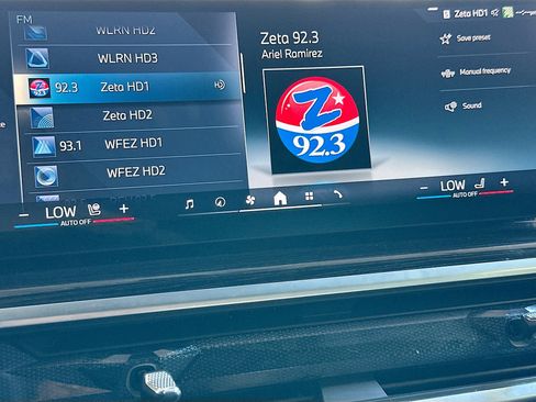 Certified 2025 BMW X5 xDrive50e w/ M Sport Package image 15