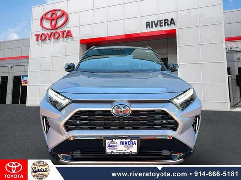 Used 2023 Toyota RAV4 XSE AWD/4WD image 8