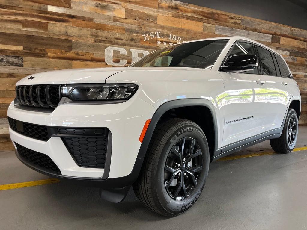 New 2026 Jeep Grand Cherokee Altitude AWD/4WD image 53