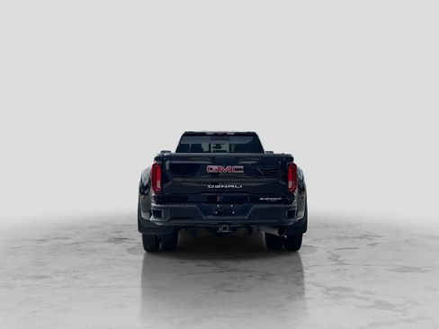 Used 2023 GMC Sierra 3500 Denali w/ Denali Ultimate Package AWD/4WD image 7