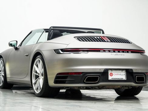 Used 2022 Porsche 911 Carrera w/ Premium Package RWD image 15