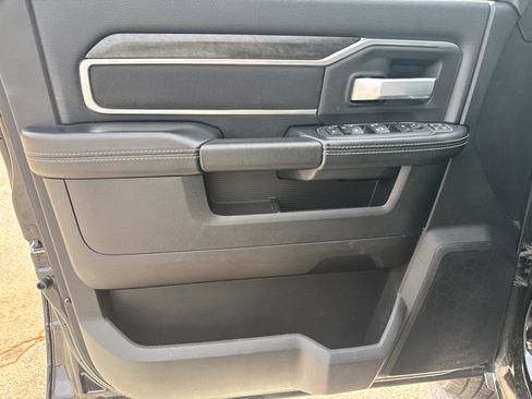 Used 2024 RAM 2500 Big Horn w/ Bed Utility Group image 10