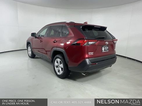 Used 2021 Toyota RAV4 XLE image 6