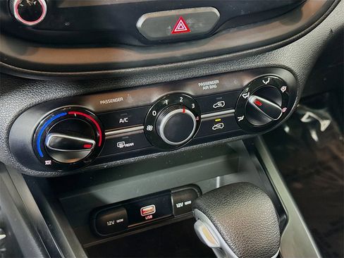 Used 2020 Kia Soul LX image 15